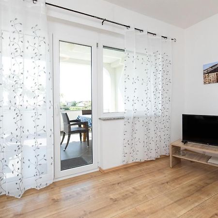 Apartments Oleander Крк Екстер'єр фото