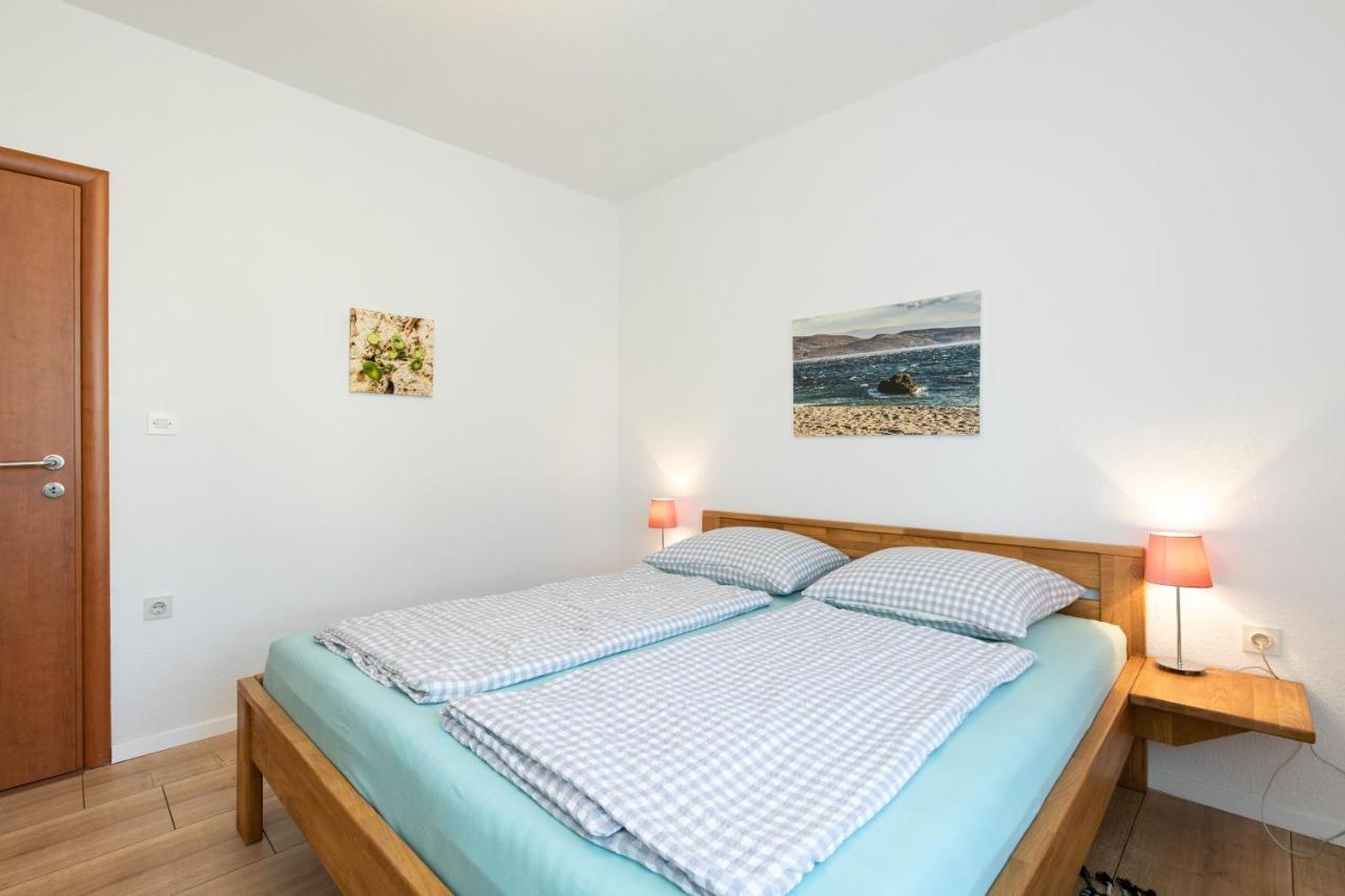 Apartments Oleander Крк Екстер'єр фото