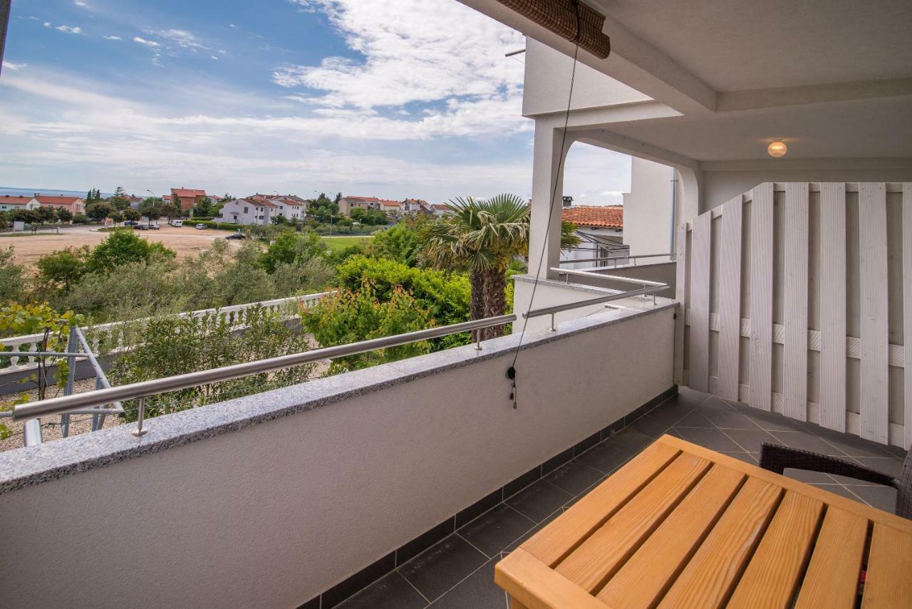 Apartments Oleander Крк Екстер'єр фото
