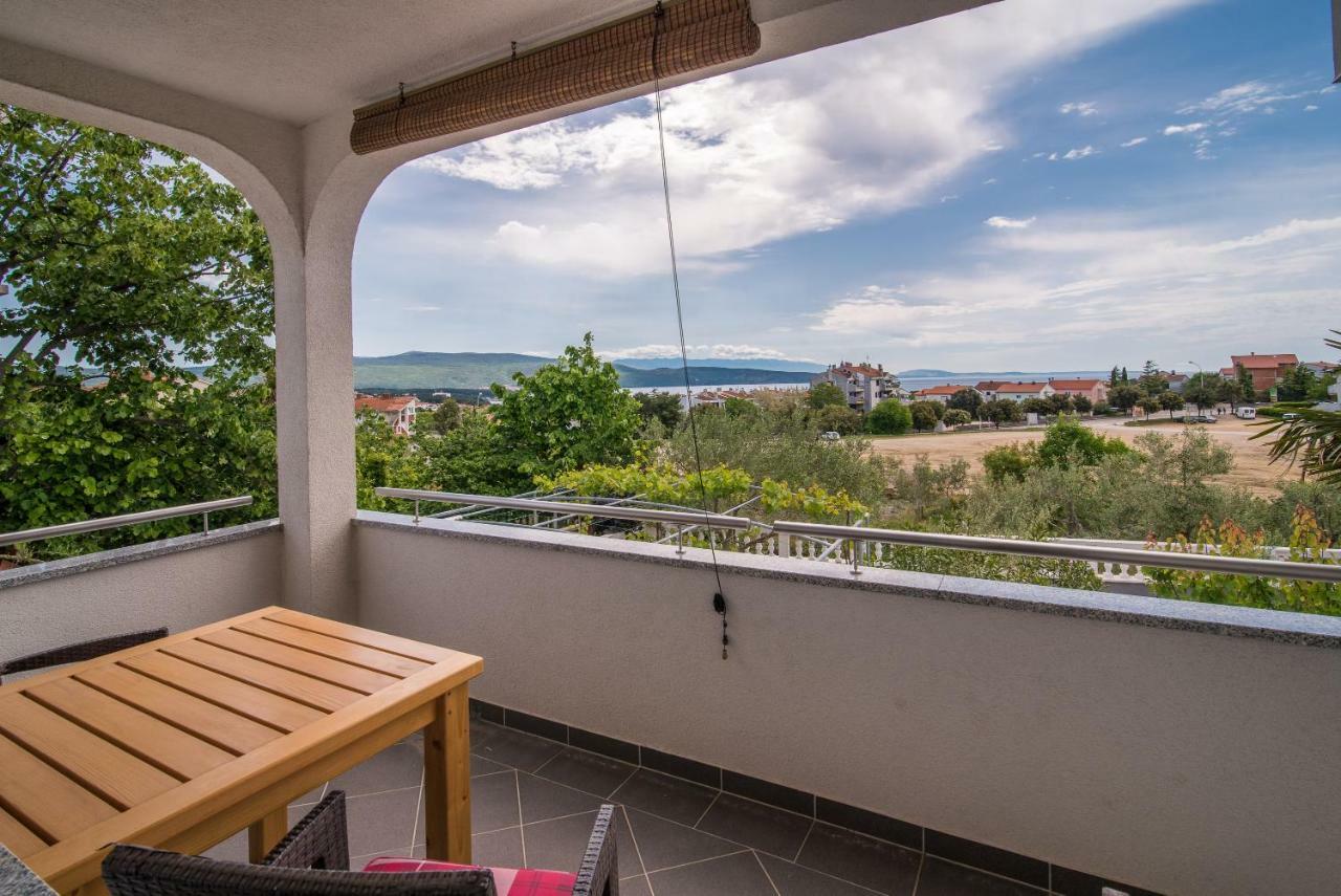 Apartments Oleander Крк Екстер'єр фото